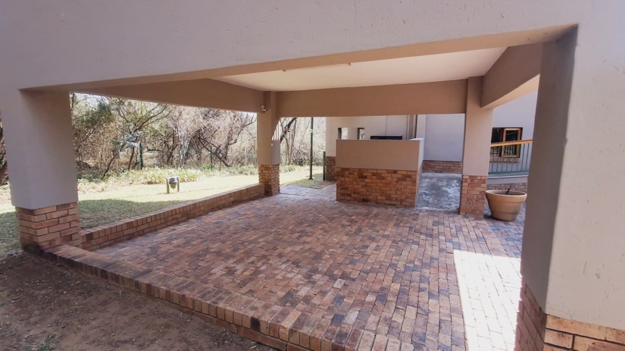 4 Bedroom Property for Sale in Boschenvaal River Front Lodges Free State